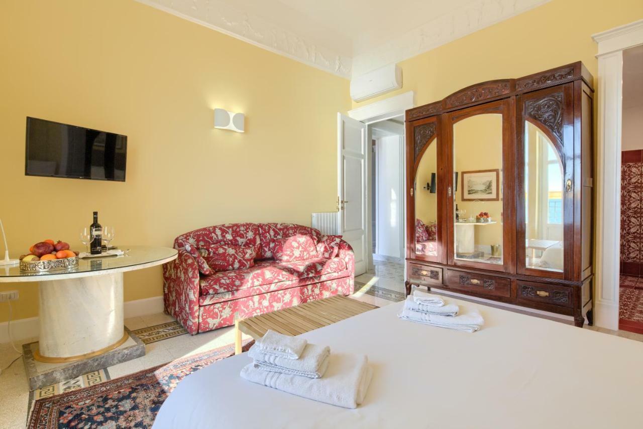 La Giulietta - Penthouse Apartamento Salerno Exterior foto